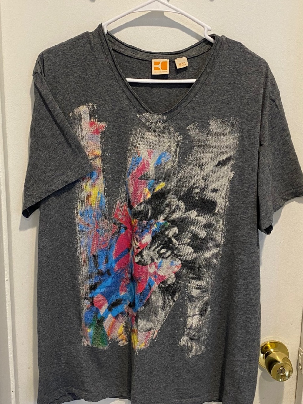 BOSS Orange Graphic V-Neck T-Shirt Gray Abstract Print Tee